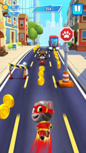 Talking Tom Hero Dash 4.8.0.6539 Apk + Mod for Android 2